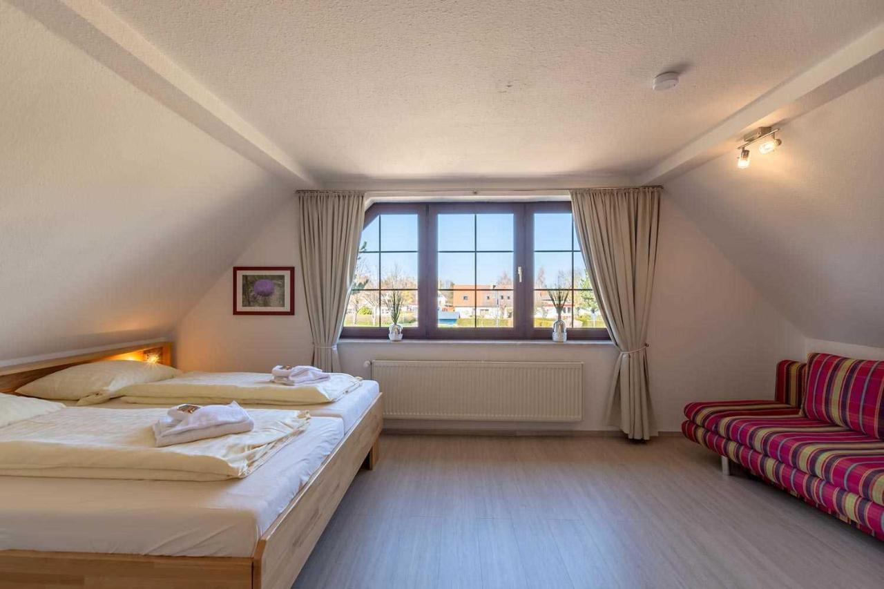 Schoene Ferienwohnungen Am Lobber Deich Esterno foto