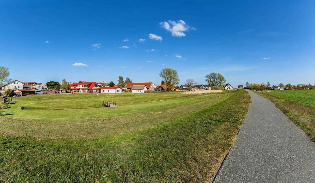 Schoene Ferienwohnungen Am Lobber Deich Esterno foto